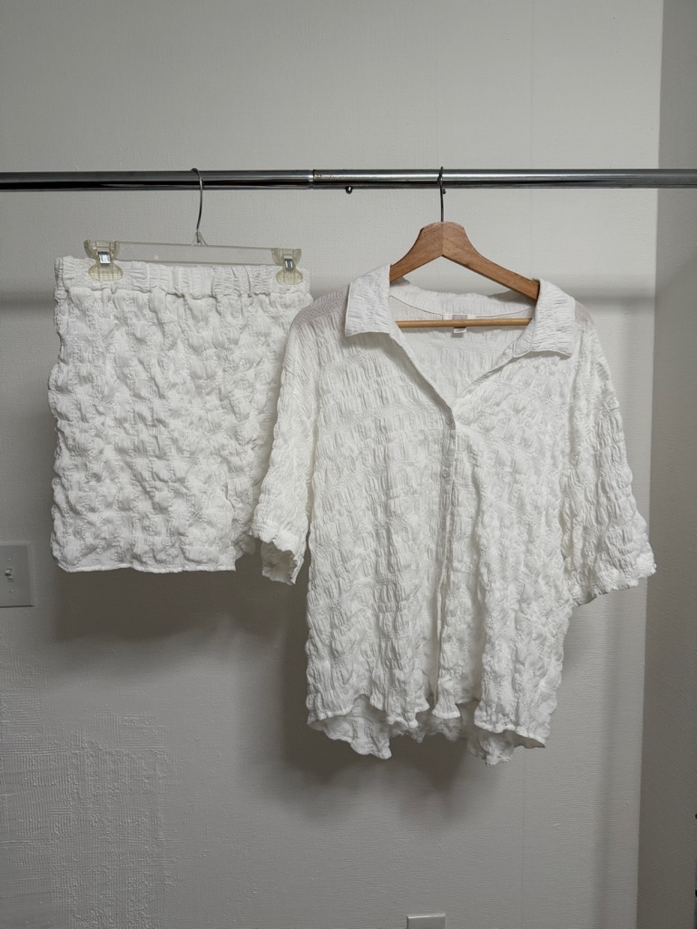 Nordstrom Textured White 2 piece set